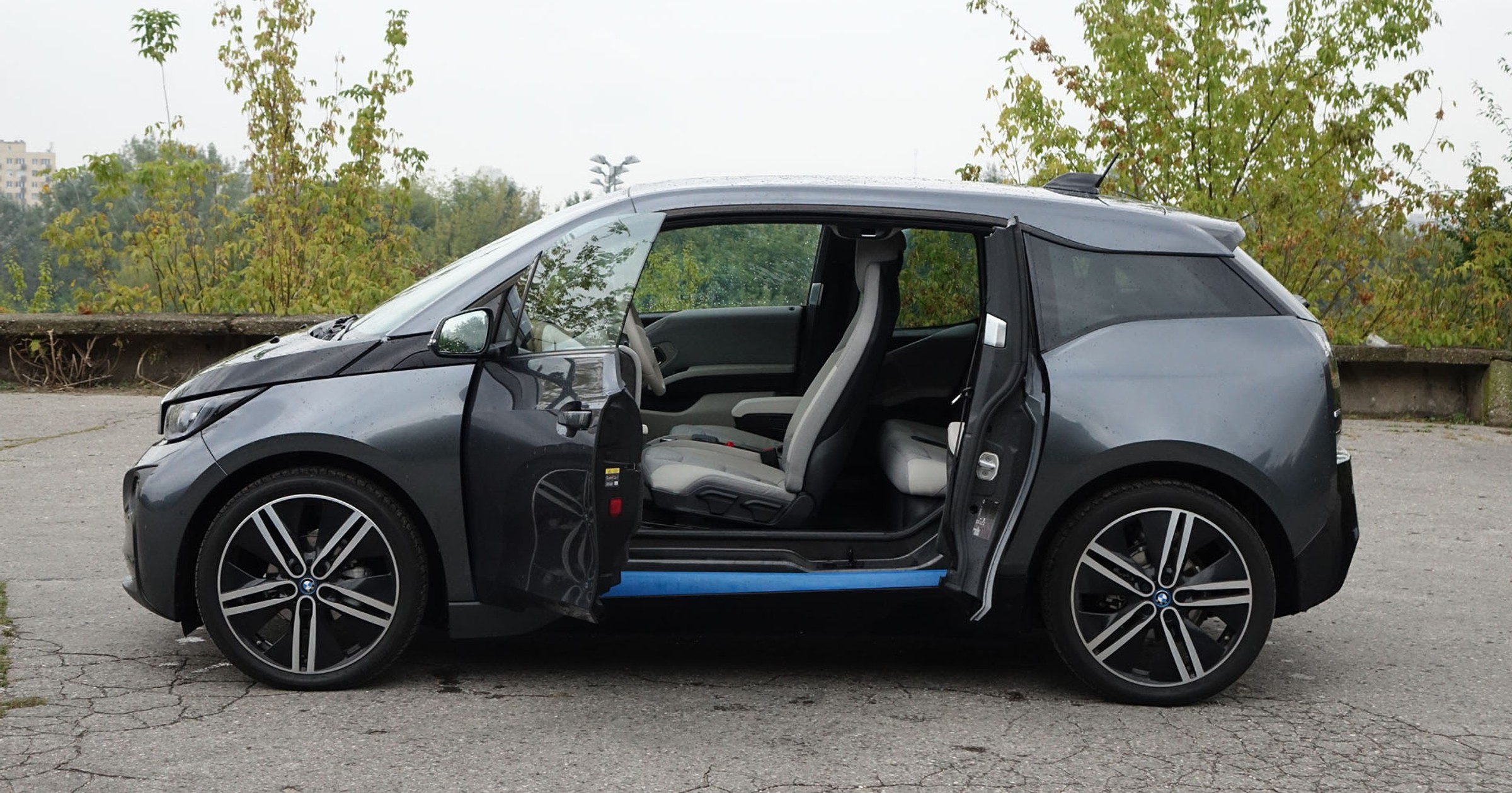 BMW i3 – elektryczne auto idealne do miasta