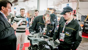 Jak zostać mechanikiem samochodowym?
