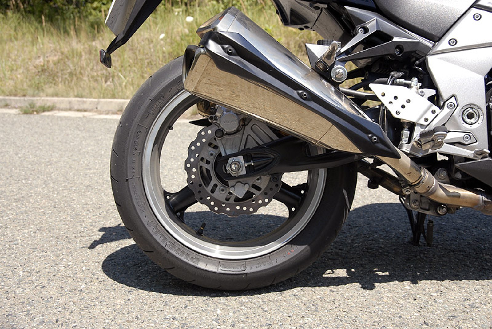 Kawasaki Z1000: sympatyczny osiłek (test)