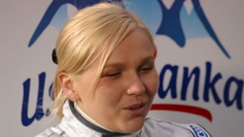 Wyścigi: Karolina Czapka w Renault Clio wicemistrzynią Czech