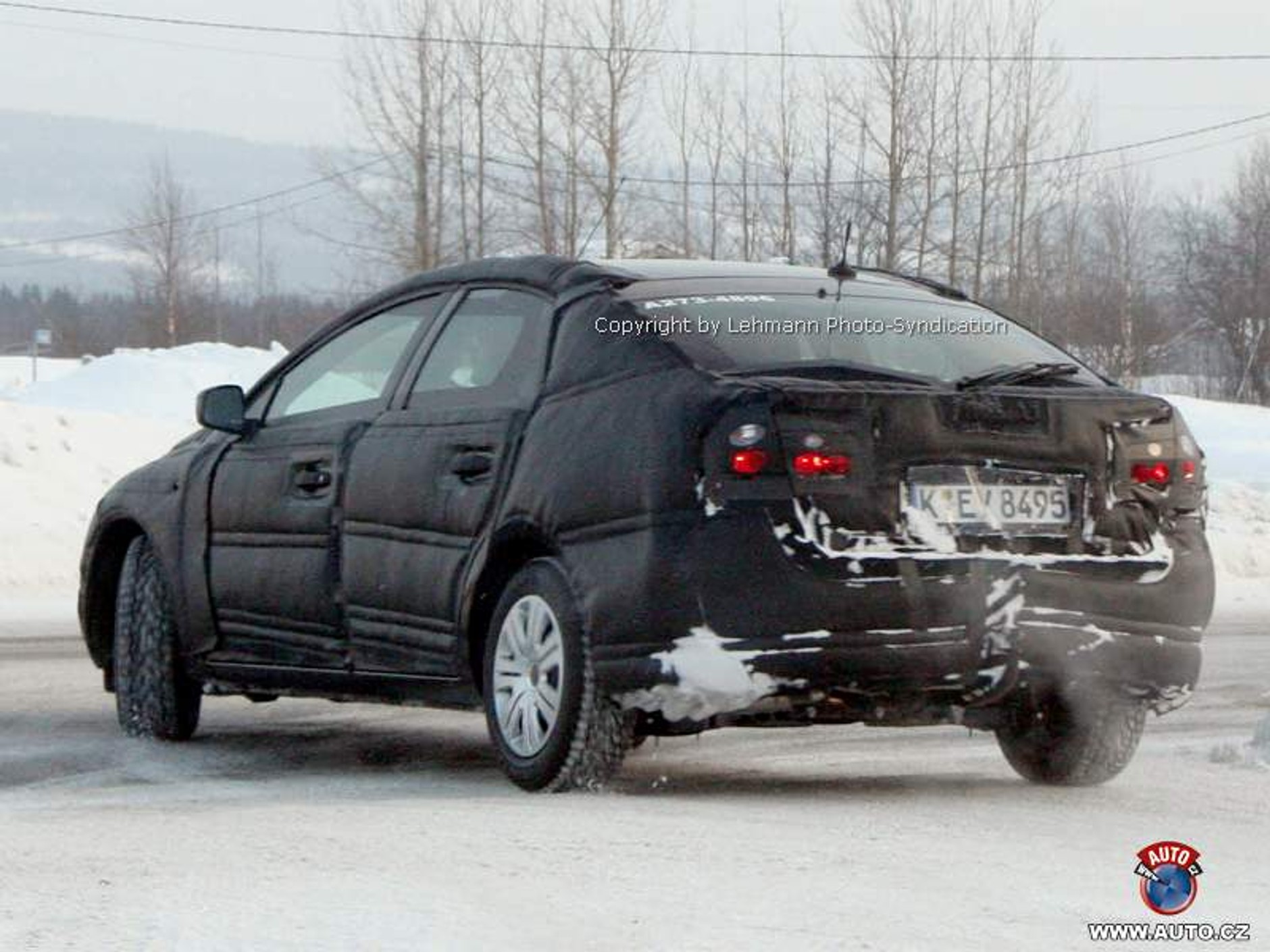 Zdjęcia szpiegowskie: nowy Ford Mondeo