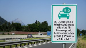 Na wybranych autostradach możesz jechać o 30 km/h szybciej. Tak już jest w Austrii