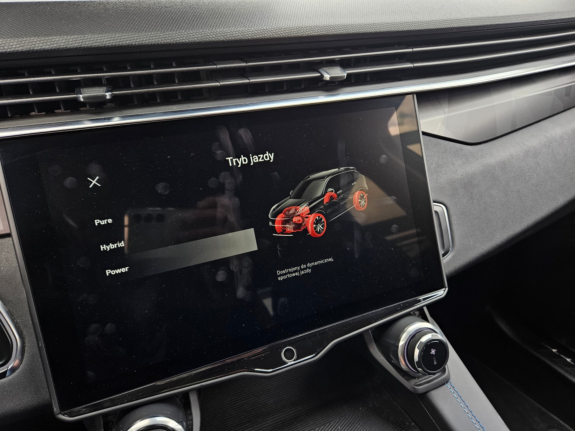 Lynk & Co 01 PHEV w polskim komisie