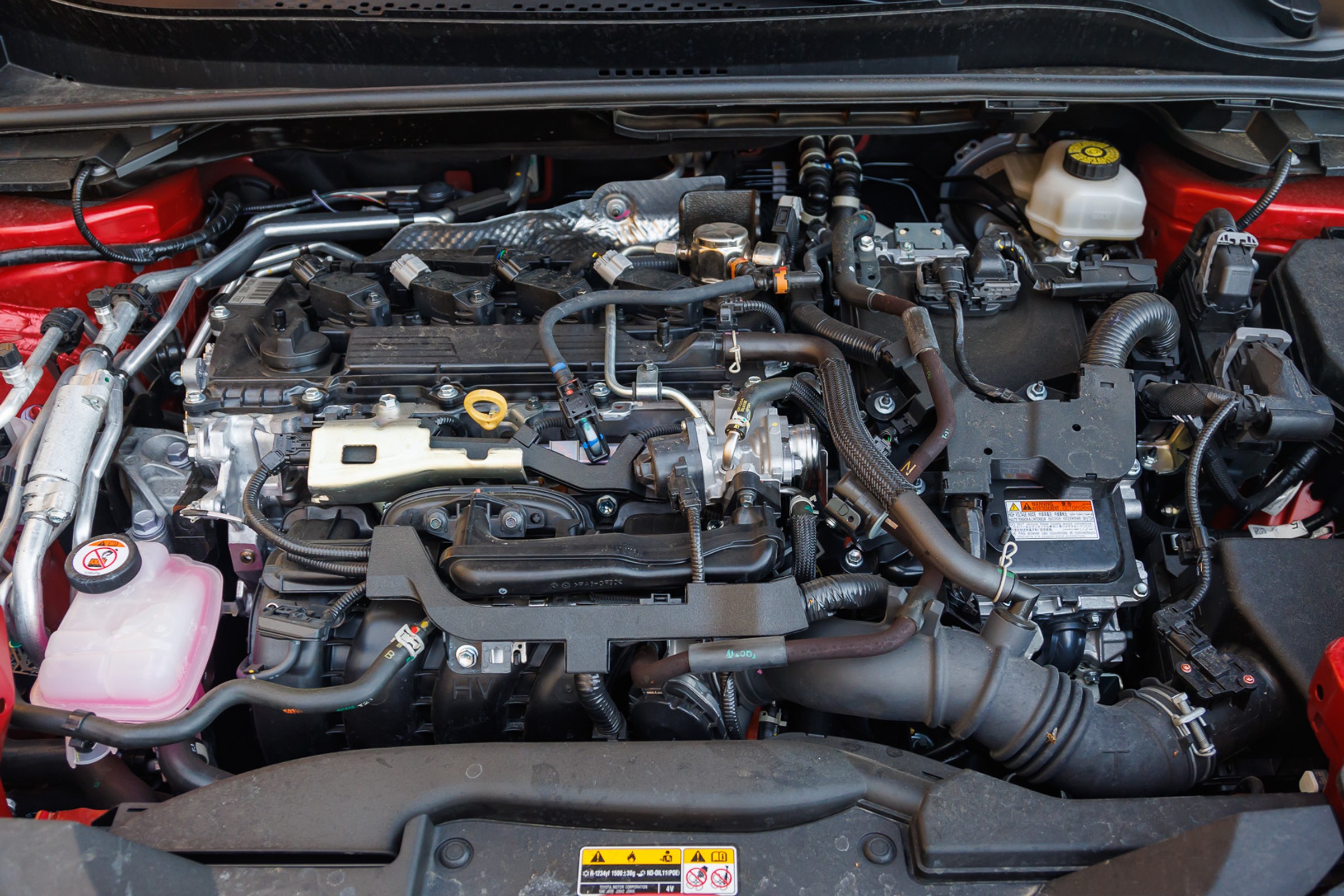 Nie będzie zakazu sprzedaży aut spalinowych po 2035 r. Komisja Europejska podjęła decyzję