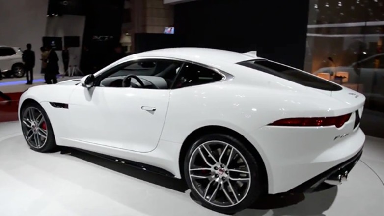 Tokio 2013 - Jaguar F Type R Coupe