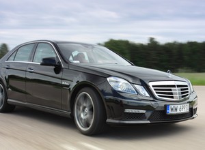 Rekordowy drift Mercedesem