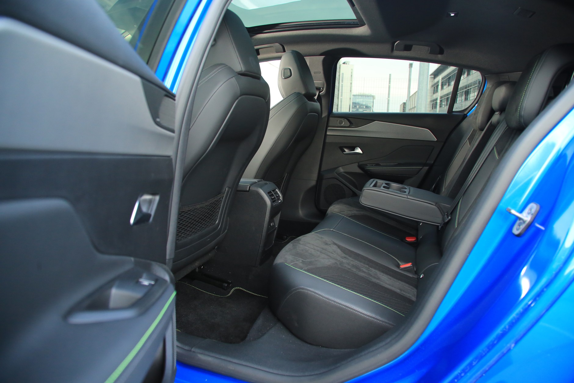 Peugeot 308 Hybryda Plug-in 225 EAT8 2021 III generacja