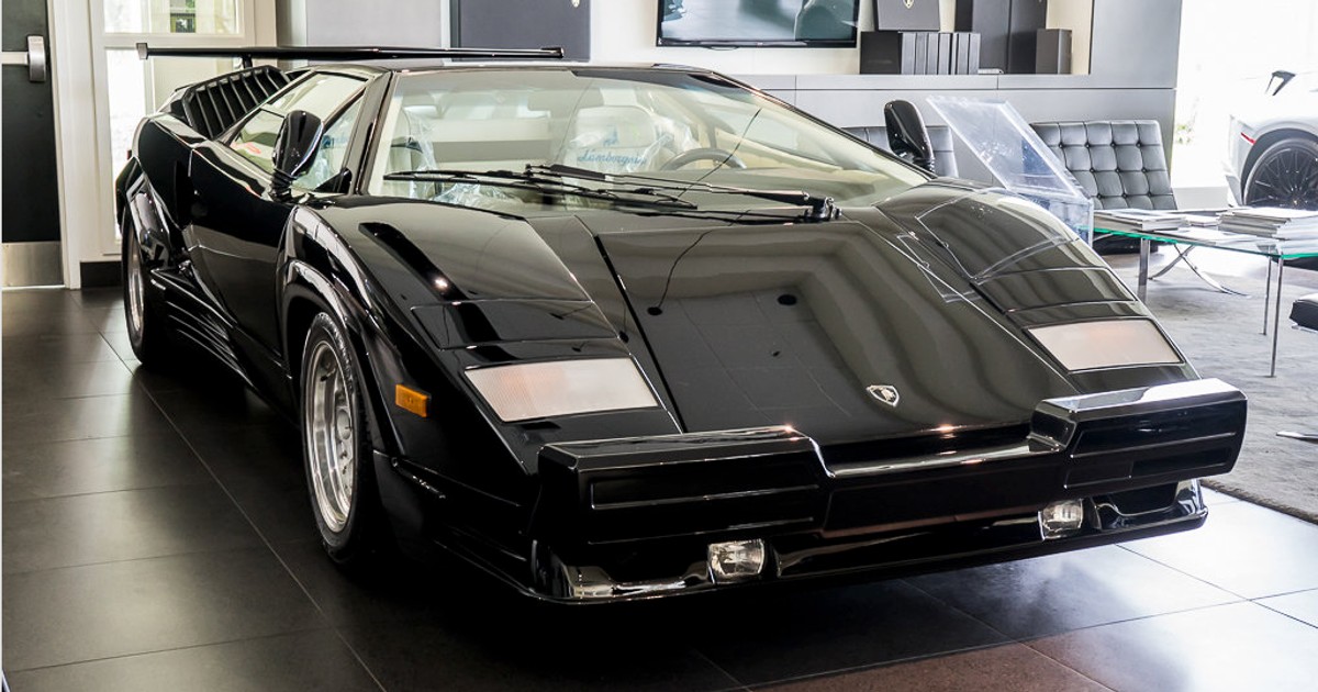 Lamborghini Countach 25th Anniversary