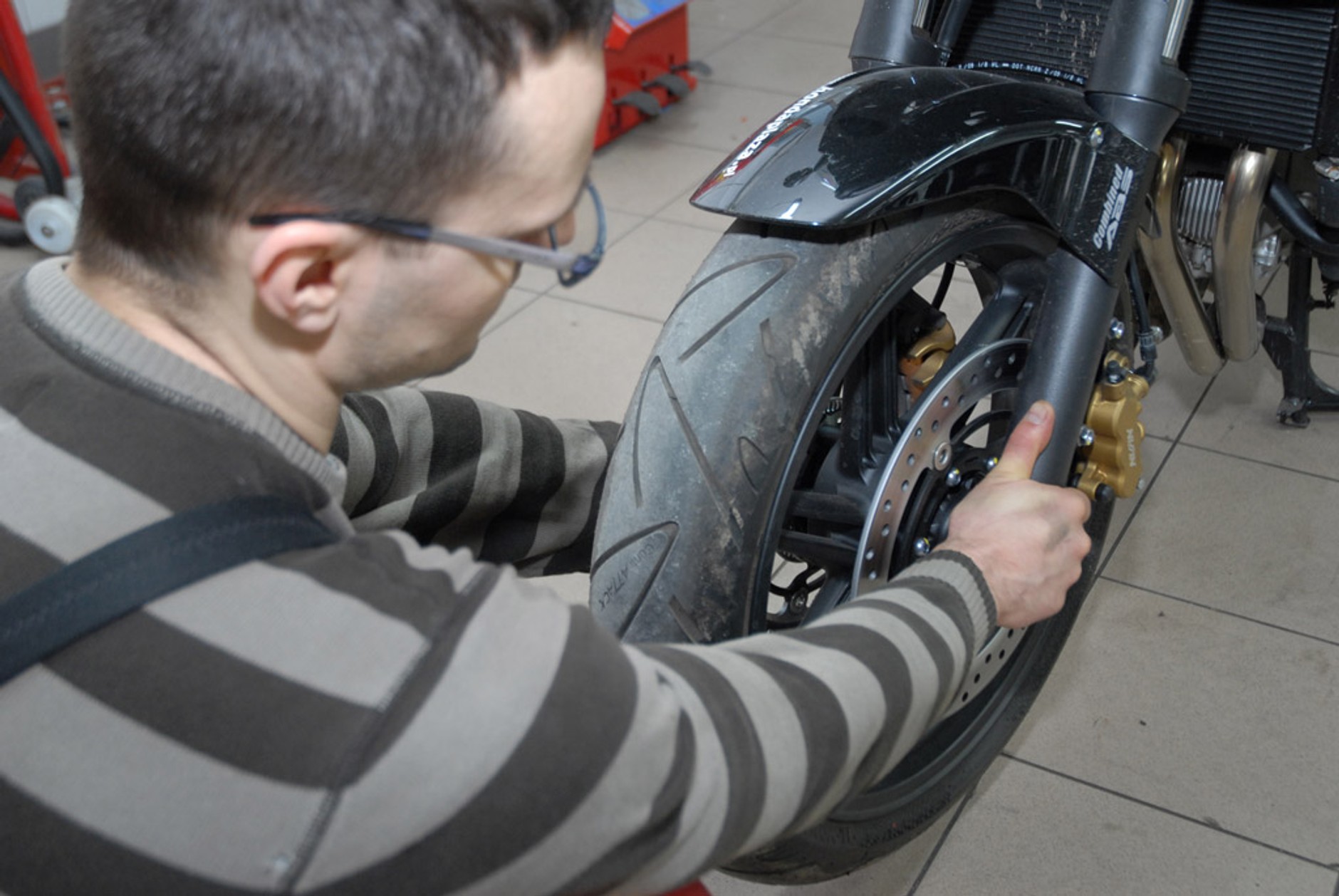 Jak przygotować motocykl do sezonu