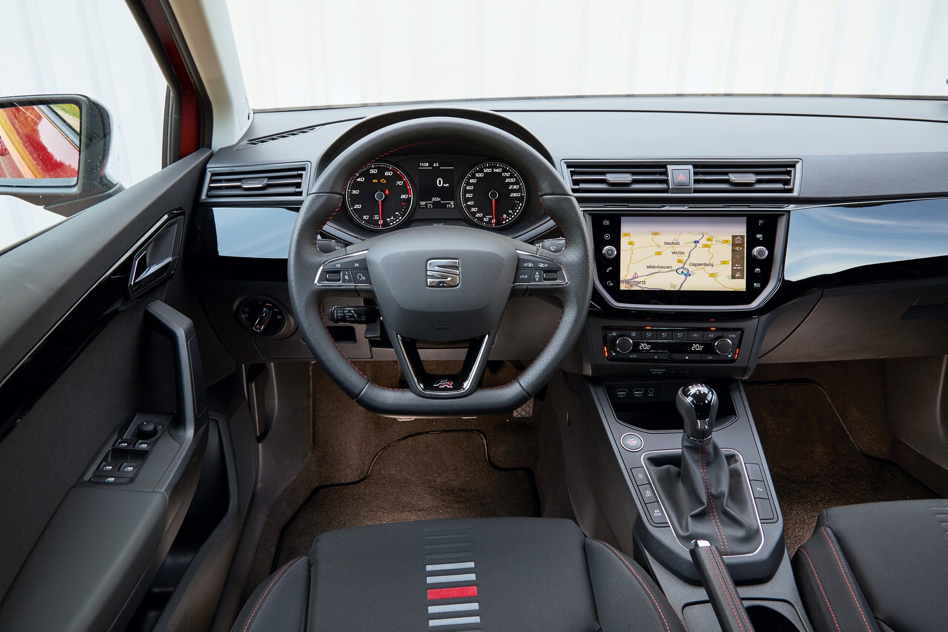 Spokojnie, to tylko zabawa! Porównanie: Fiesta, Mini, Ibiza i Swift z mocnymi benzyniakami