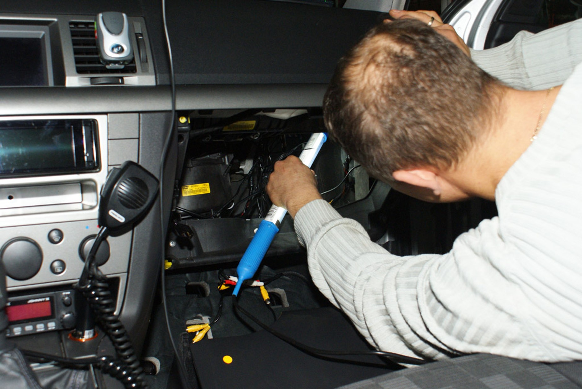 Montaż wzmacniacza krok po kroku - zdjęcia