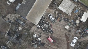 Kupili 14 samochodów na nieboszczyka i zmieniali je w pojazdy-widma