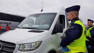 Ostatni taki weekend, od poniedziałku kontrole na granicach. Policja radzi: przygotujcie się