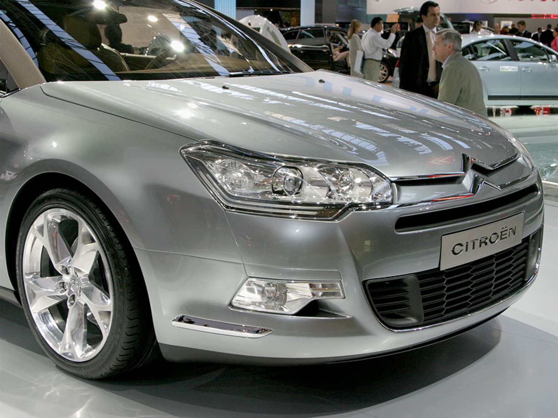 Nowy Citroen C5 zostanie zaprezentowany 18. października