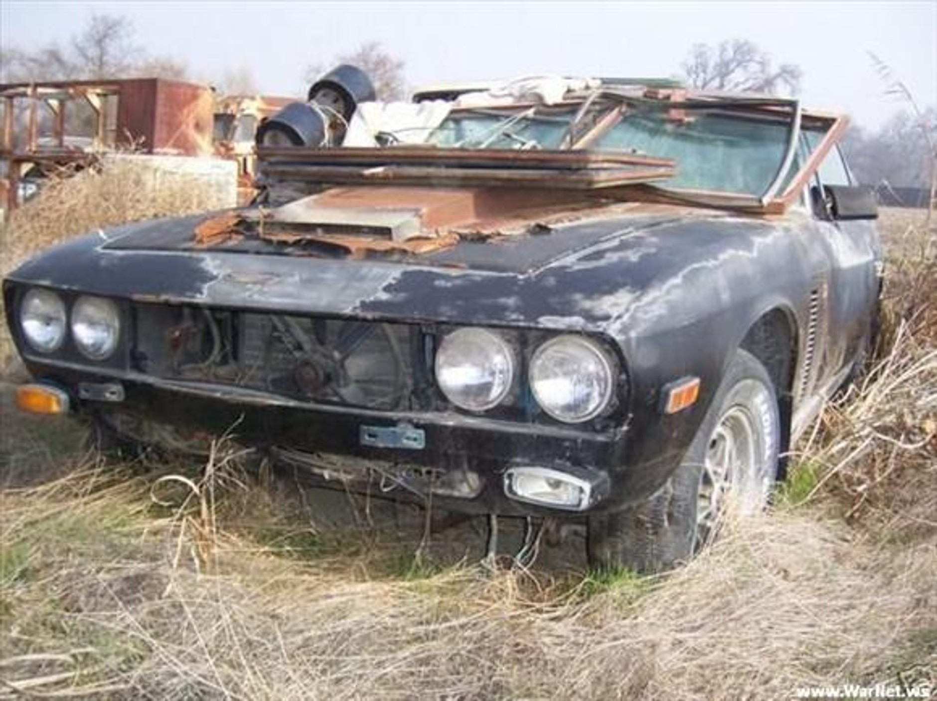 Supersamochody na szrocie