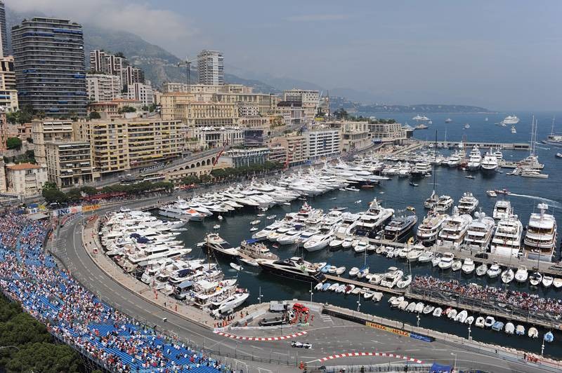 Grand Prix Monaco 2009: Button królem, Kubica w garażu (fotogaleria)