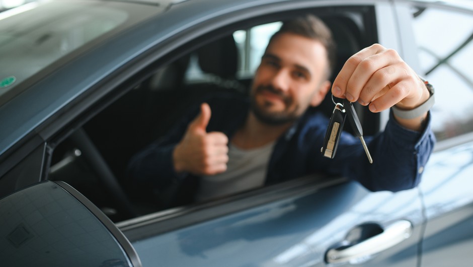 W Polsce aż 82% sprzedawców na OTOMOTO to firmy rodzinne albo osoby, które prowadzą działalność "po godzinach".