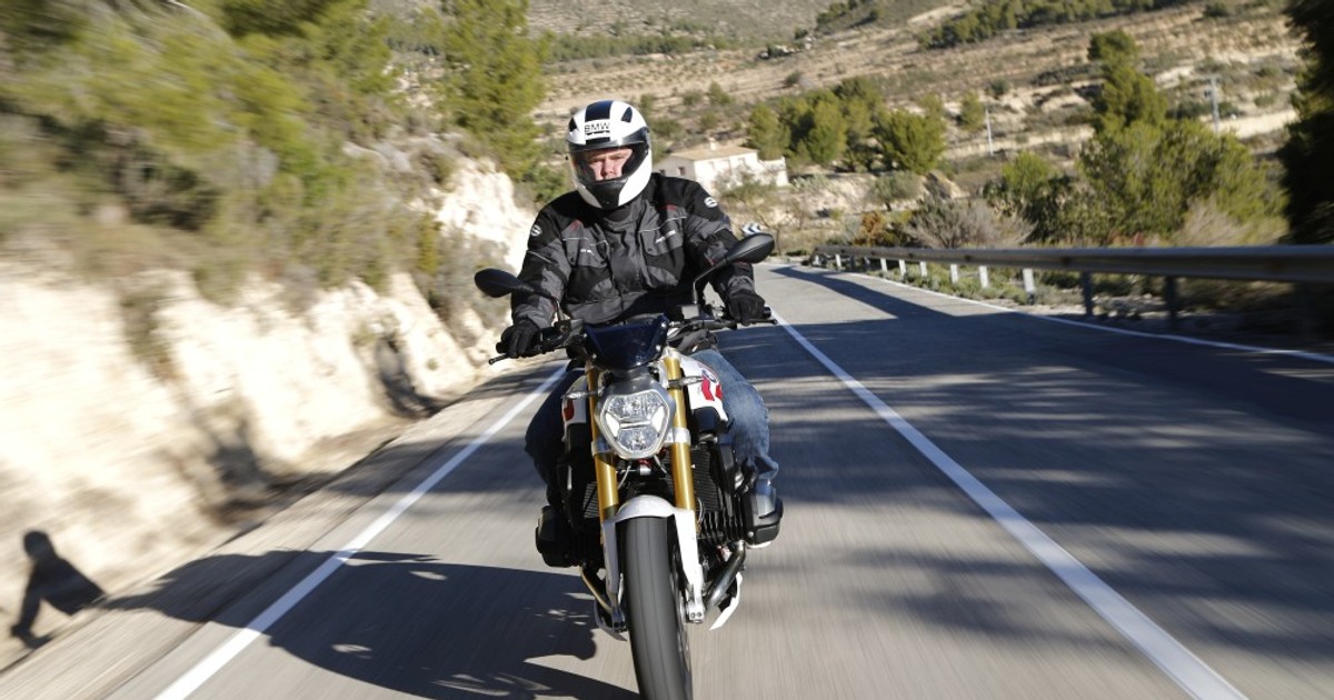 2015 BMW R1200R