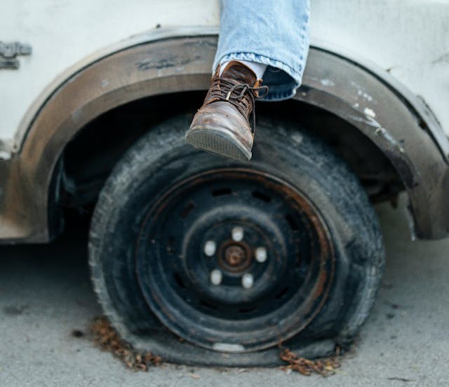 Złapał "gumę"...Może trafić do więzienia na 5 lat