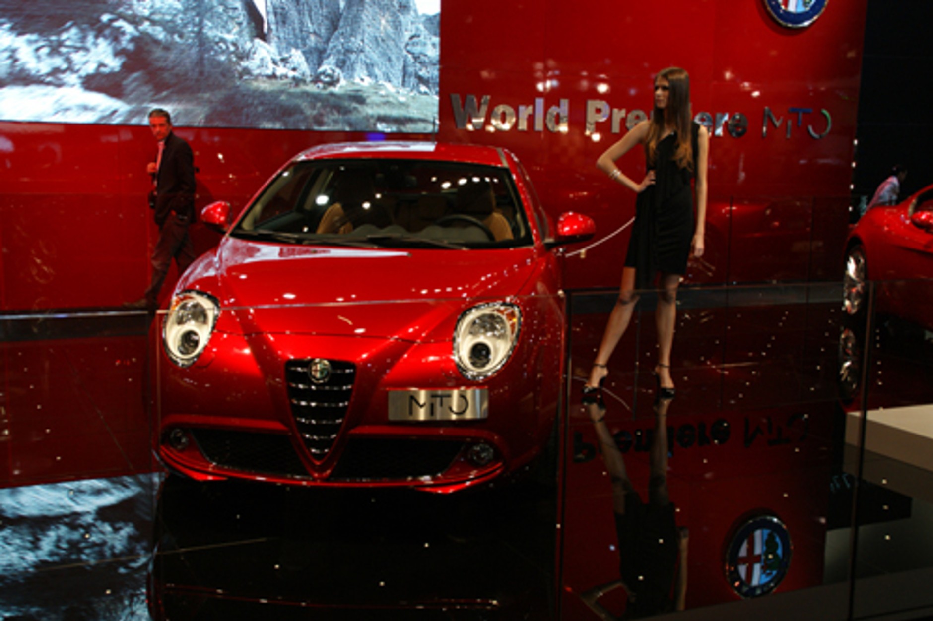 Pozdrowienia z Londynu - gorąca relacja z British Motor Show 2008