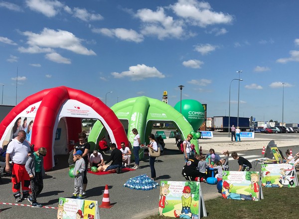 Bezpieczna Autostrada: Ponad 10 tys. przeszkolonych osób w kampanii społecznej Compensy i Centrum BRD
