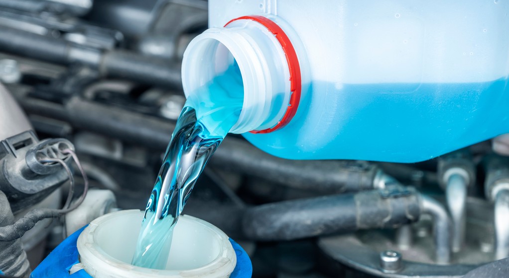 Jak dobrać płyn chłodniczy do samochodu? Kolor ma znaczenie