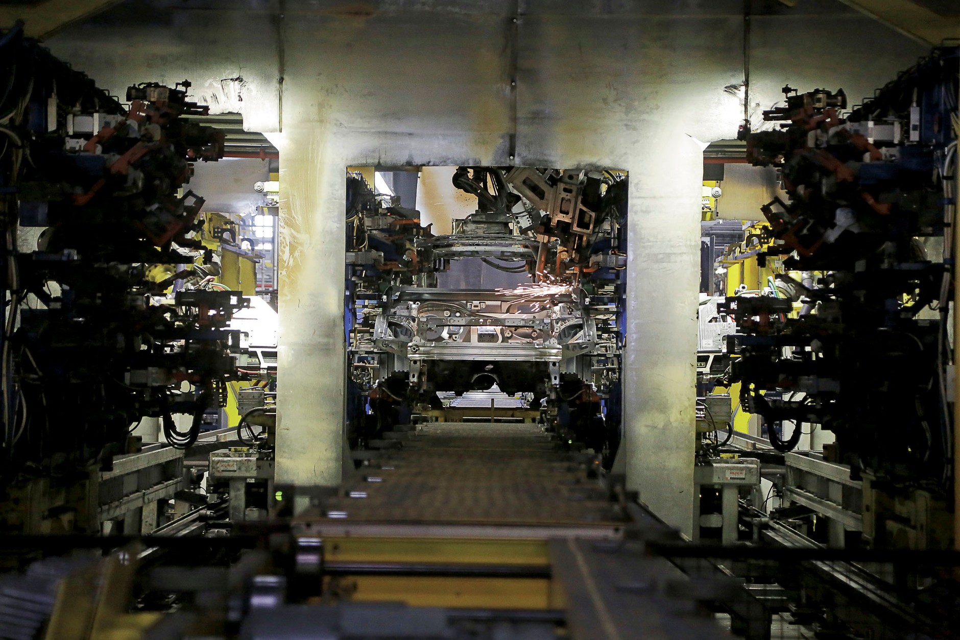 Fabryka Opla w Gliwicach: etapy produkcji Astry na wydziale karoserii