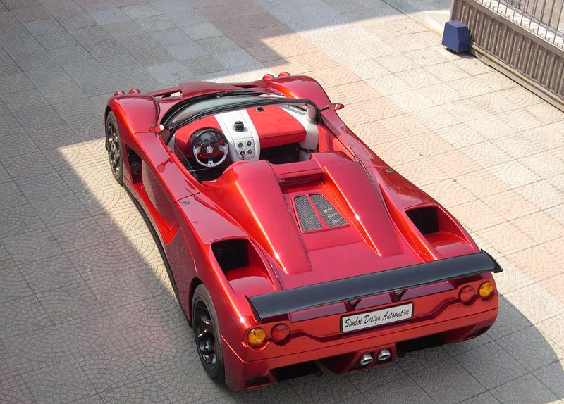 Lavazza GT-X V12 5.3: najnowsze osiągnięcie spółki Simbol Design