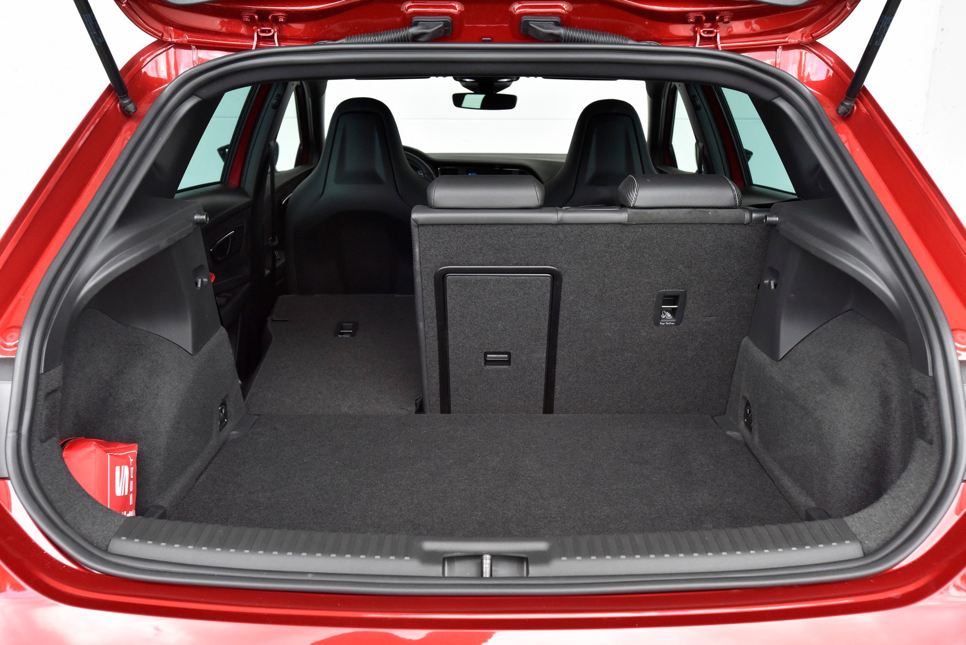 Honda Civic Type R kontra Seat Leon Cupra - 620 KM na torze