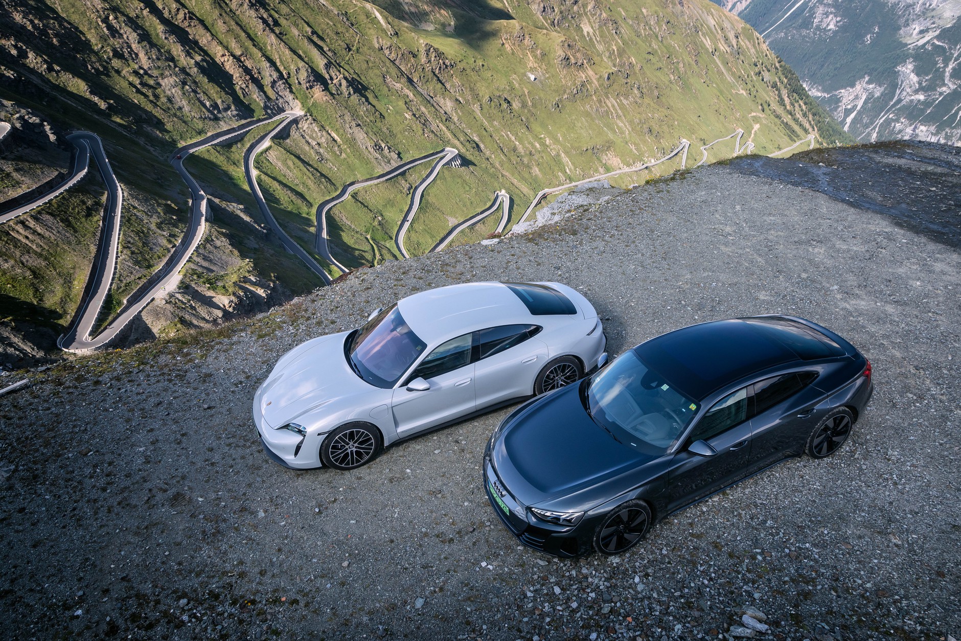 Elektromobilność Alpy Audi e-Tron S Audi e-Tron GT Porsche Taycan