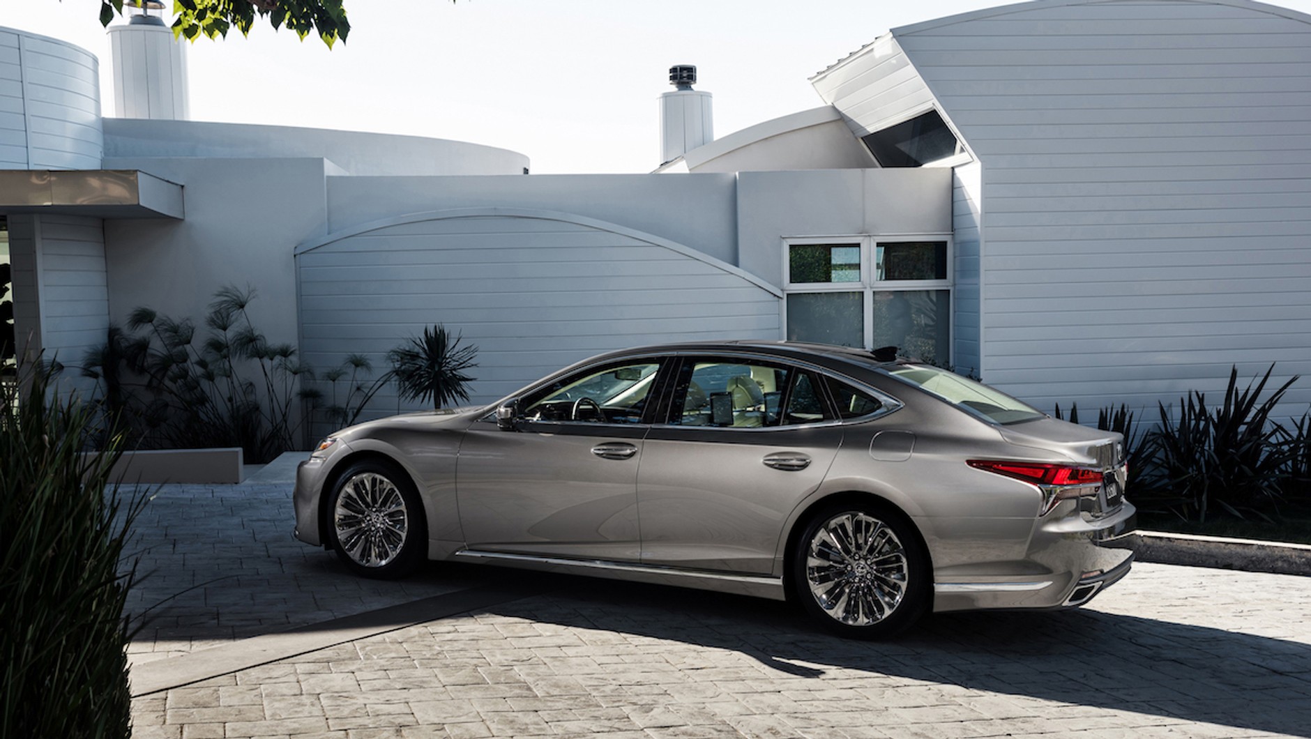 Nowy Lexus LS
