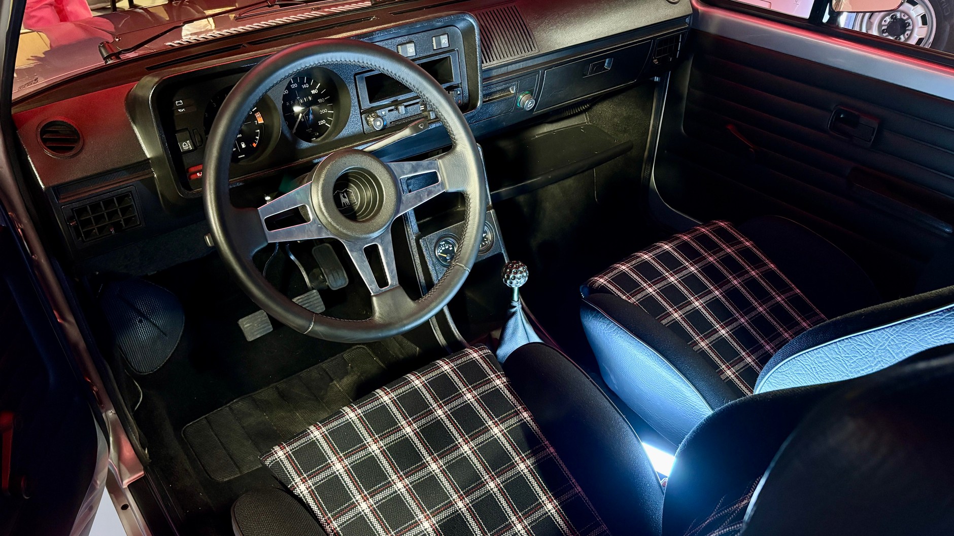 Volkswagen Golf GTI I