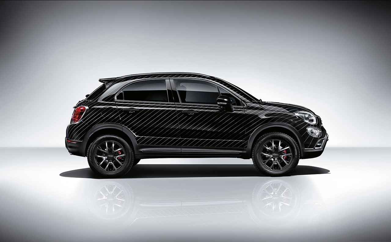 Pokazowy Fiat 500X Black Tie