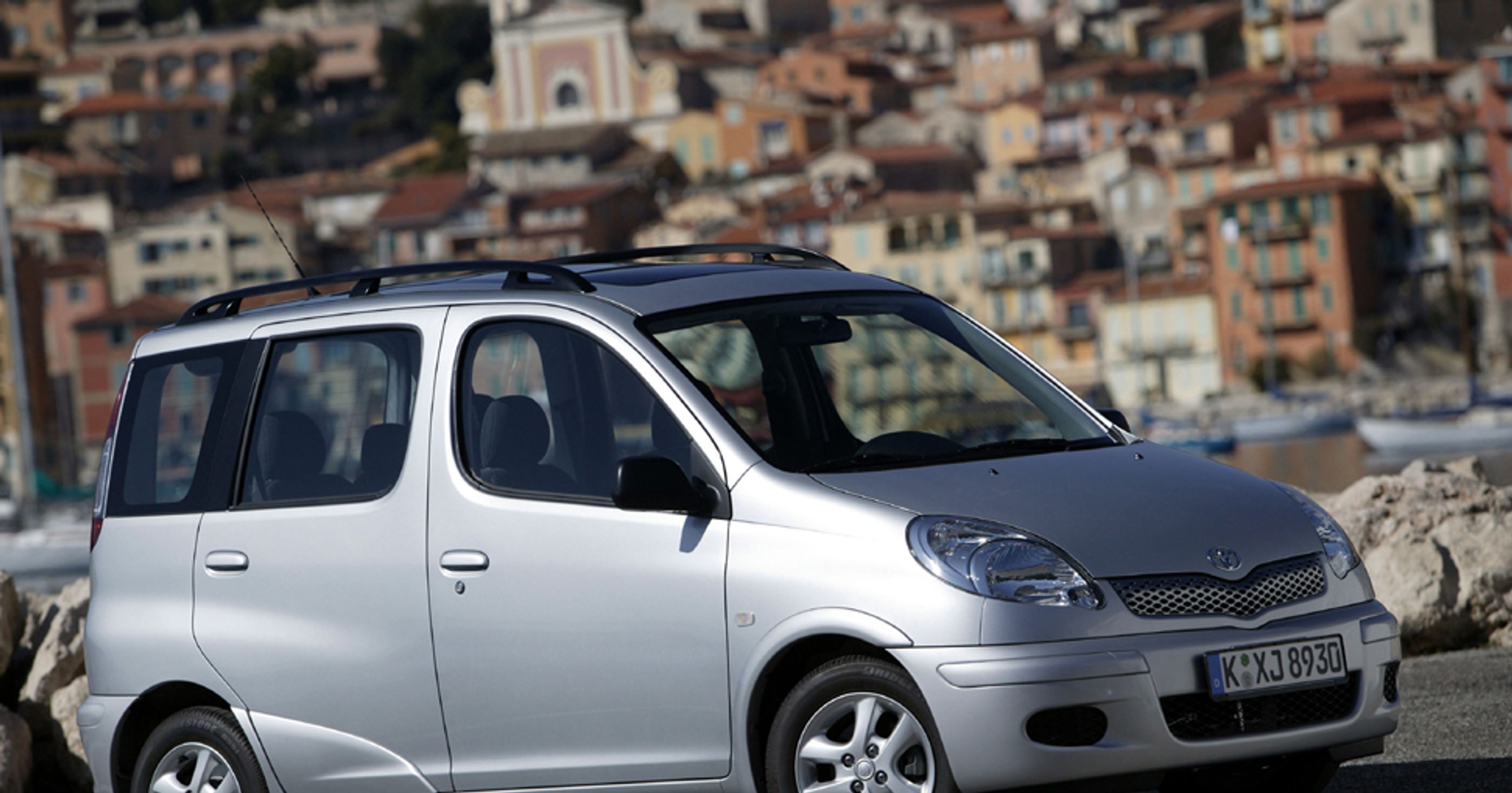 Pięć sposobów na praktyczny, ale mały samochód - Toyota Yaris Verso kontra Opel Meriva, Honda Jazz, Ford Fusion i Renault Grand Modus
