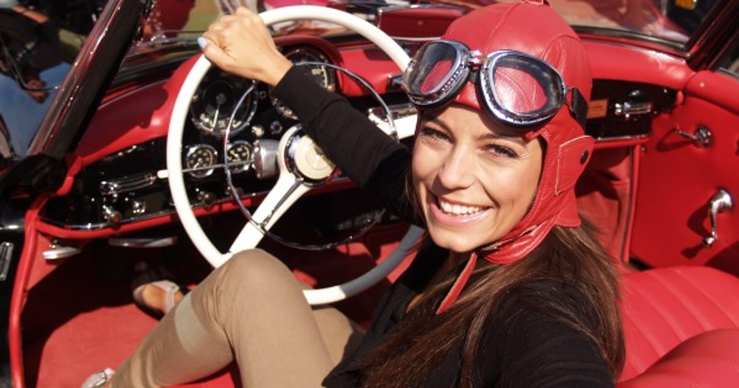 Ania Mucha w Mercedesach