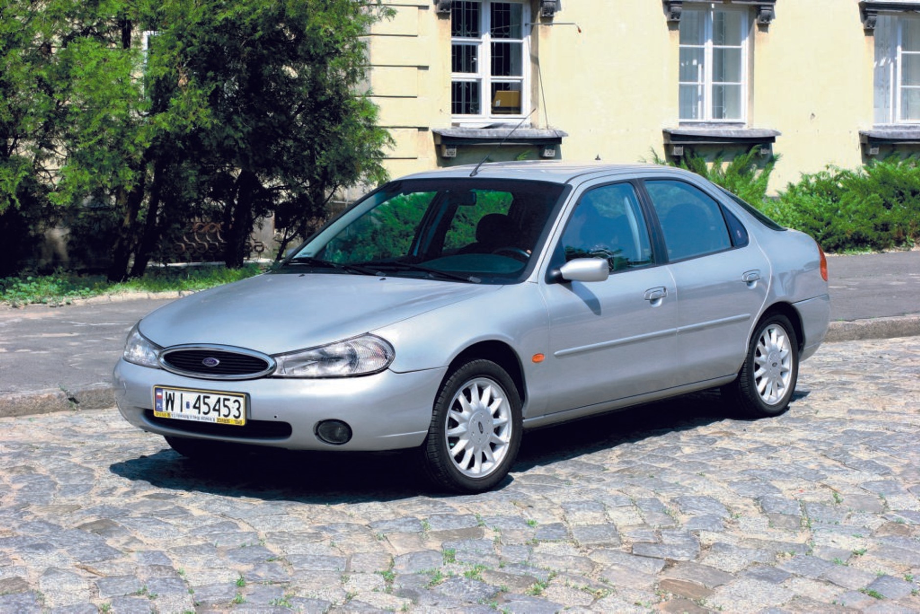 Ford Mondeo I