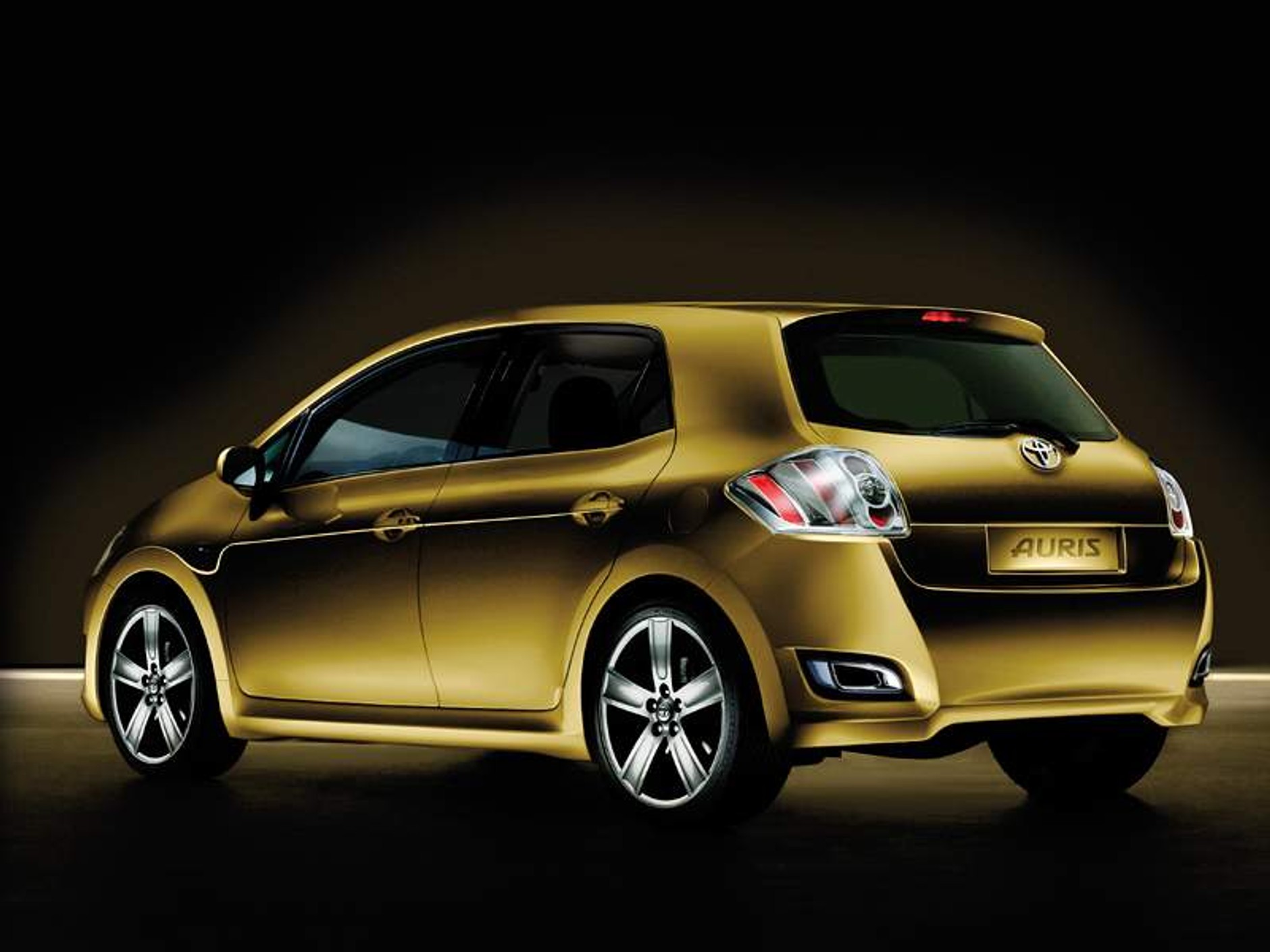 Paryż na żywo: Toyota Auris space