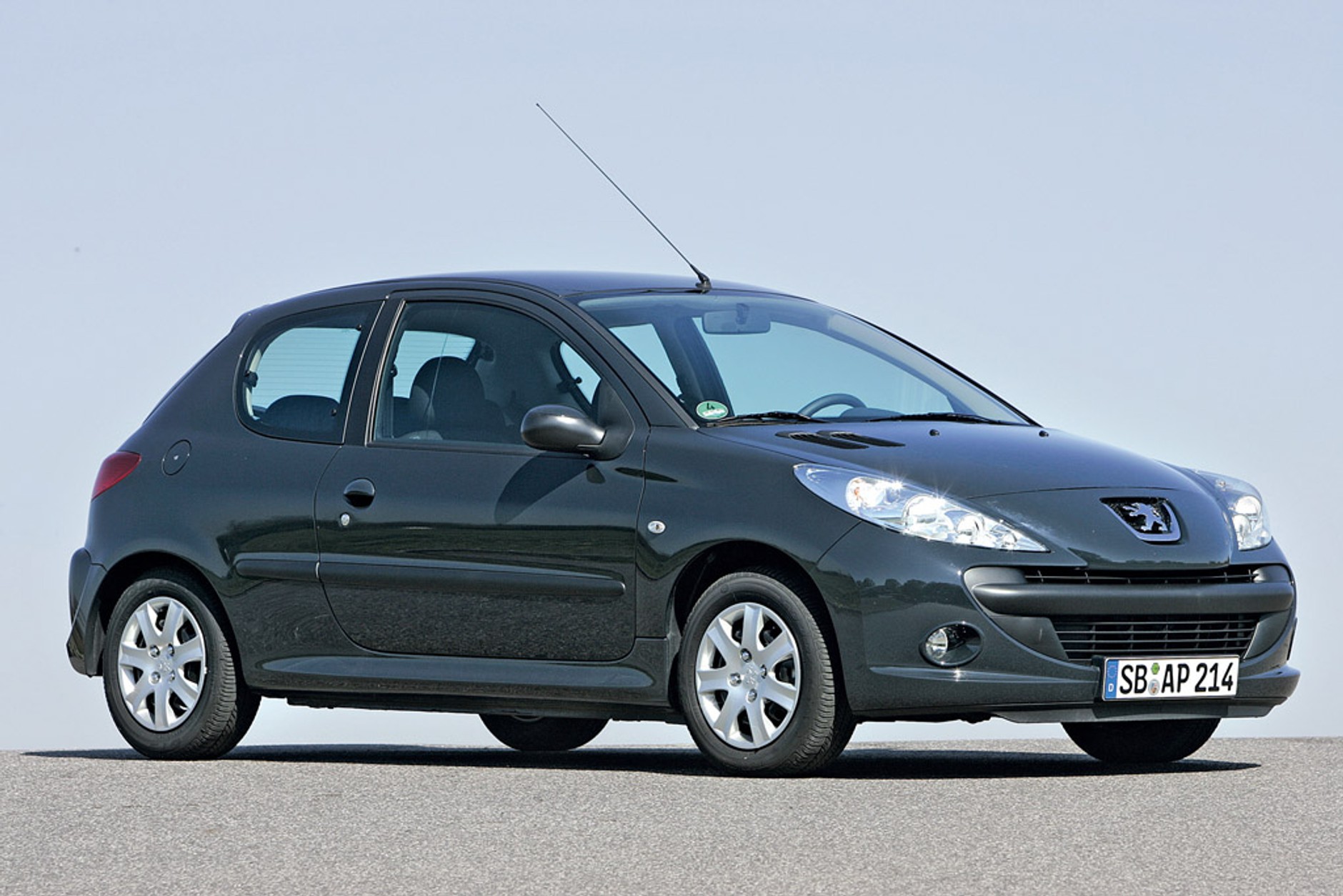 Ile naprawdę ważą samochody?