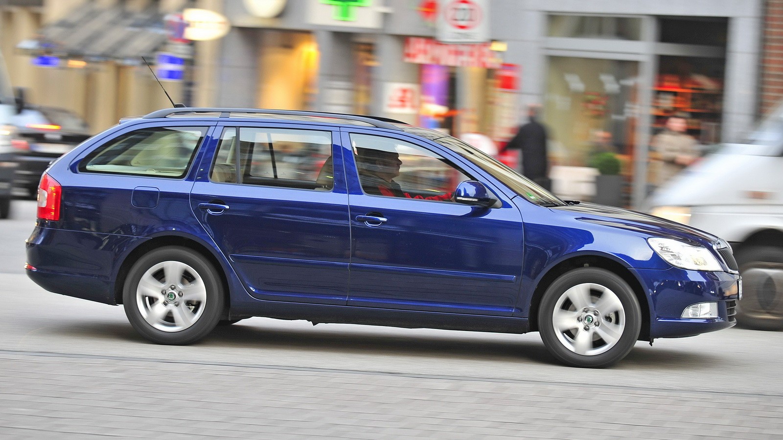 Znak rozpoznawczy Octavii: ogromny kufer!