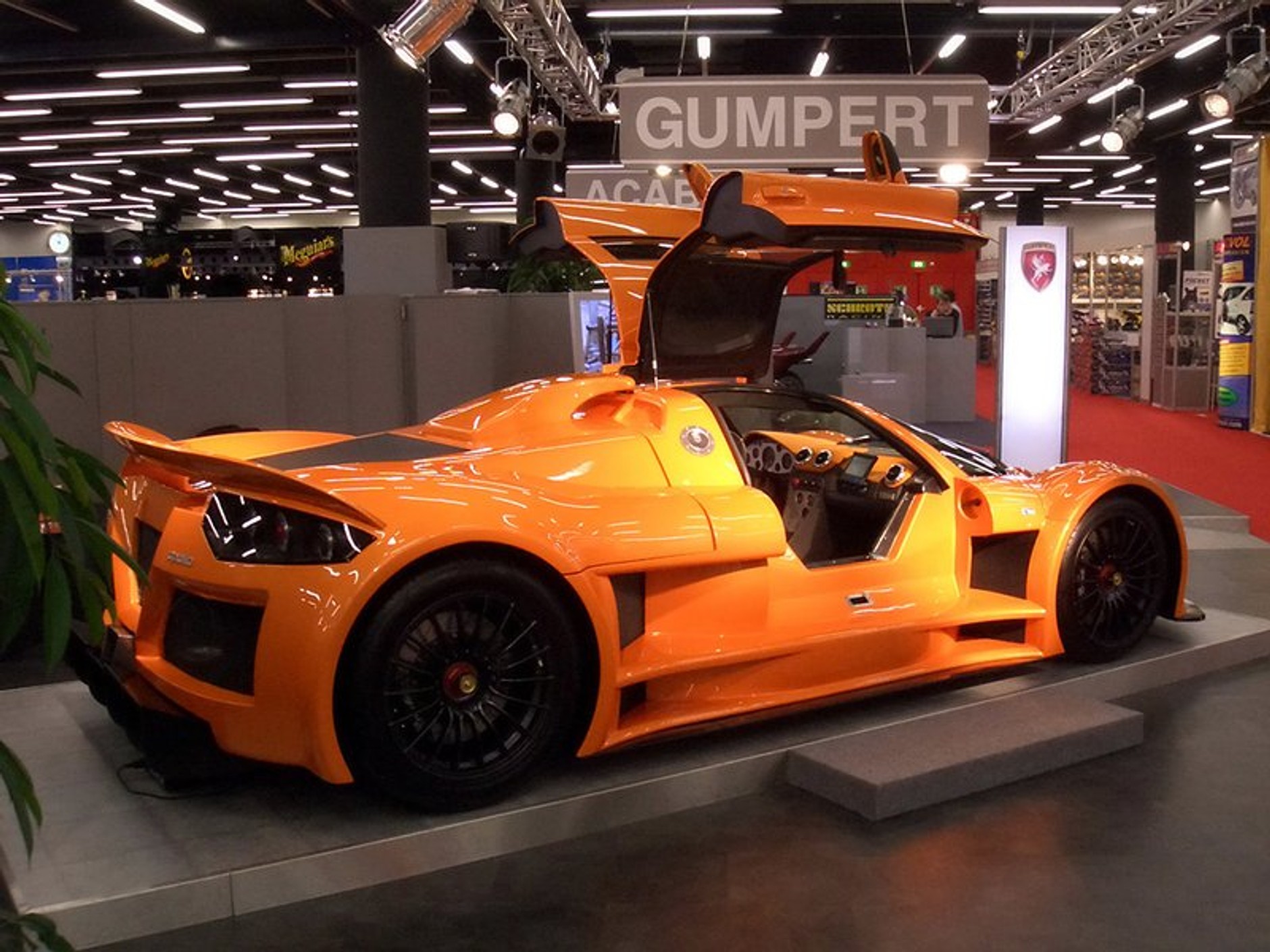Gumpert Apollo Sport: z piekła rodem