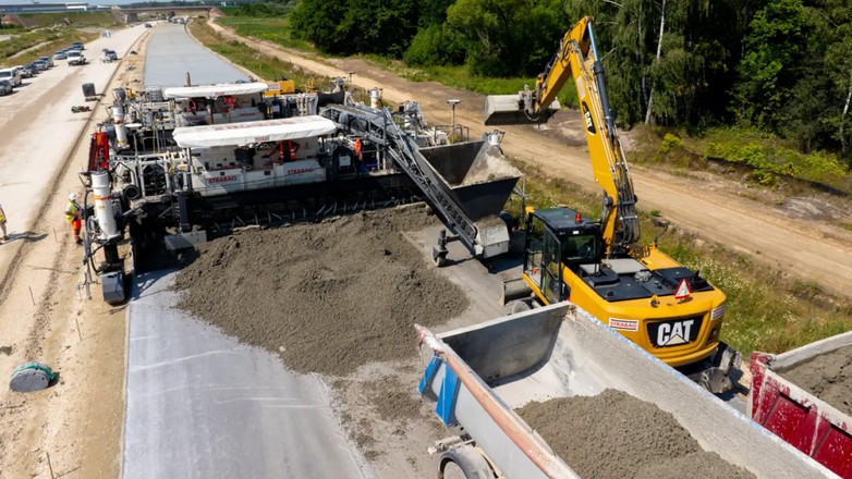 Technologia budowy nawierzchni z betonu cementowego MILKY WAY 2.0