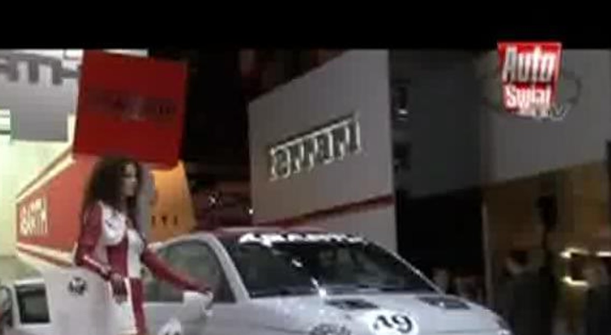 Najpiękniejsze dziewczyny Paris Motor Show 2008