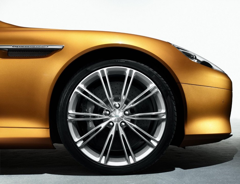 Aston Martin Virage powraca