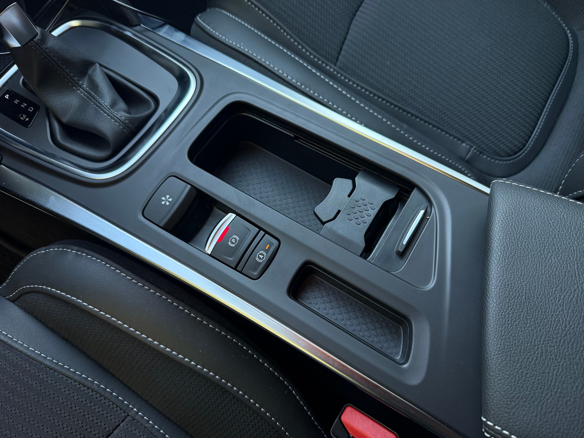 Renault Megane Grand Coupe Blue dCi 115 EDC