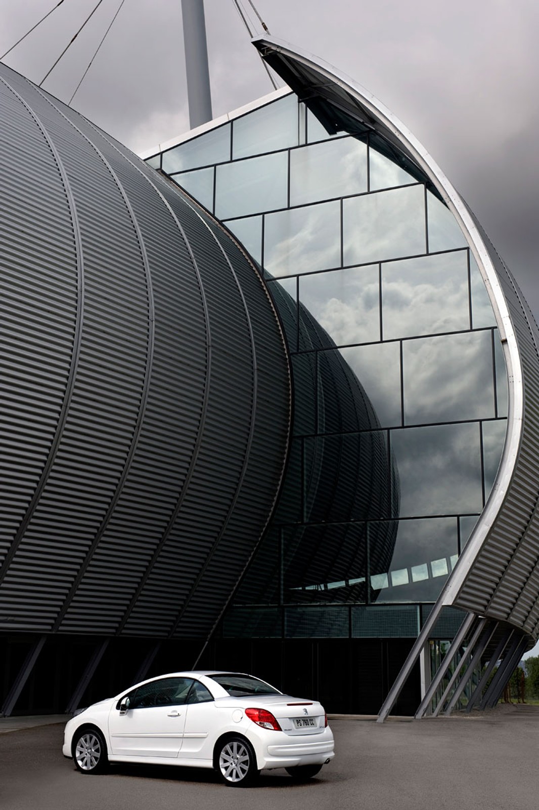 Peugeot 207 CC: świeży wiatr po faceliftingu