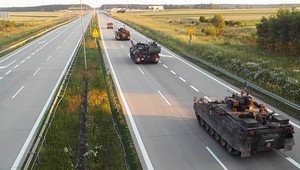 Wojsko na polskich drogach - lepiej uważać na ciężki sprzęt