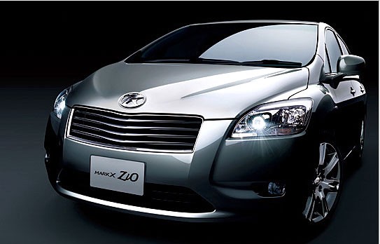 Toyota Mark X ZiO: prywatny autobus