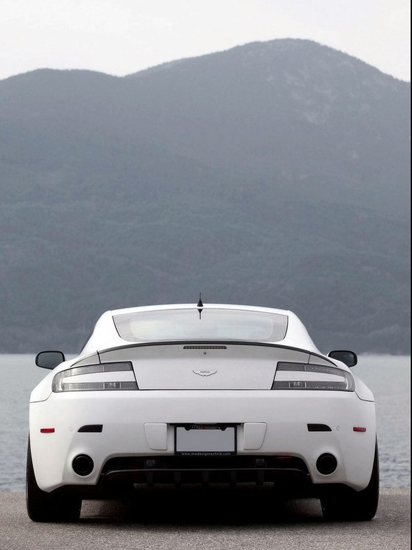 MWDesign Aston Martin V8 Vantage – subtelnie