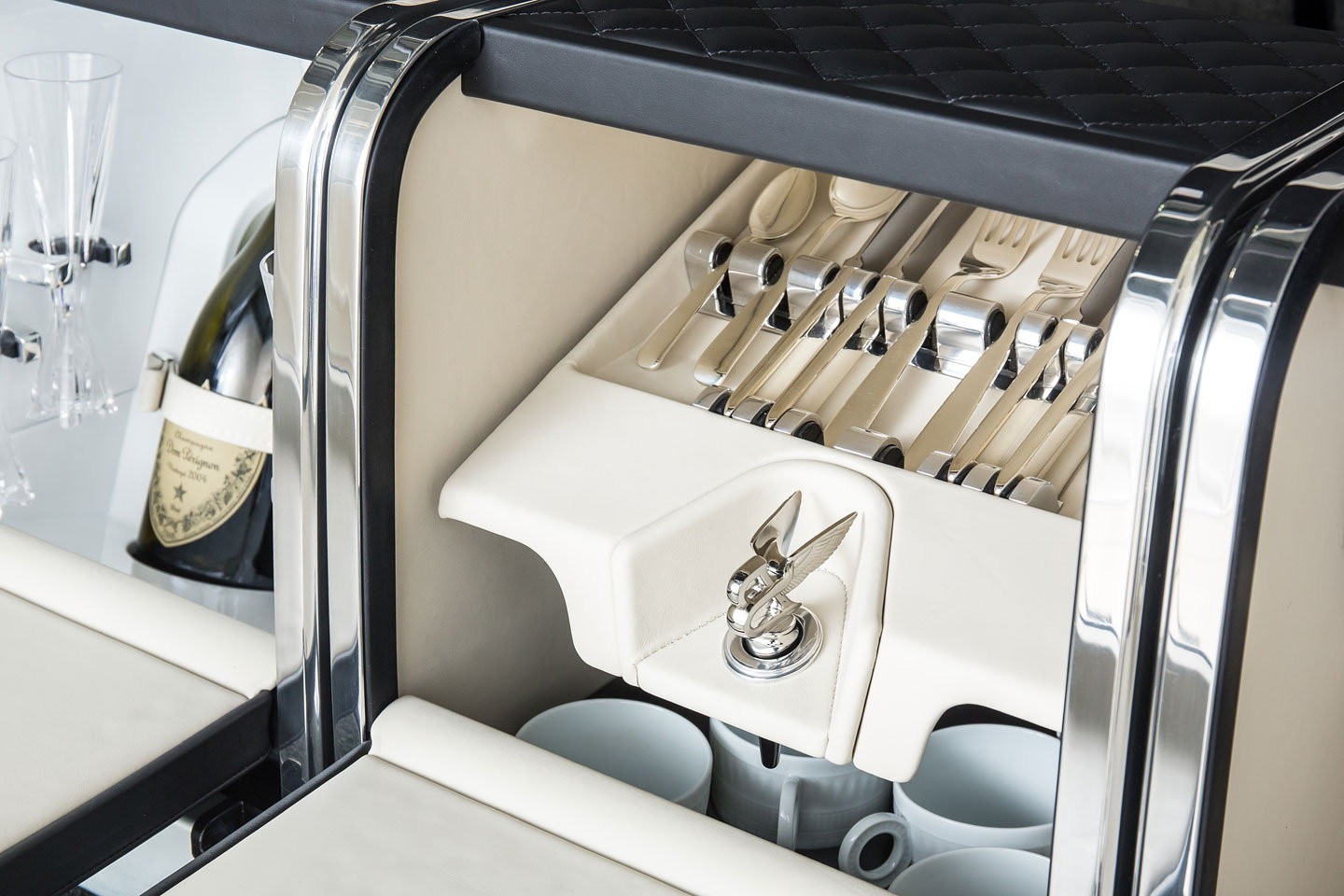 Frankfurt 2015: Bentley Bentayga - najszybszy SUV świata (301 km/h)