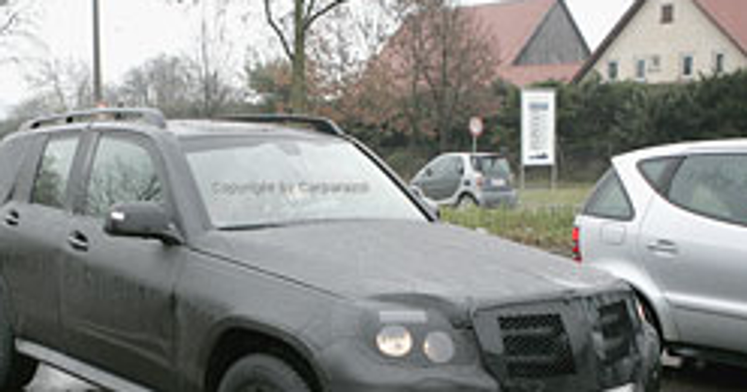 Mercedes-Benz GLK w sprzedaży od września 2008